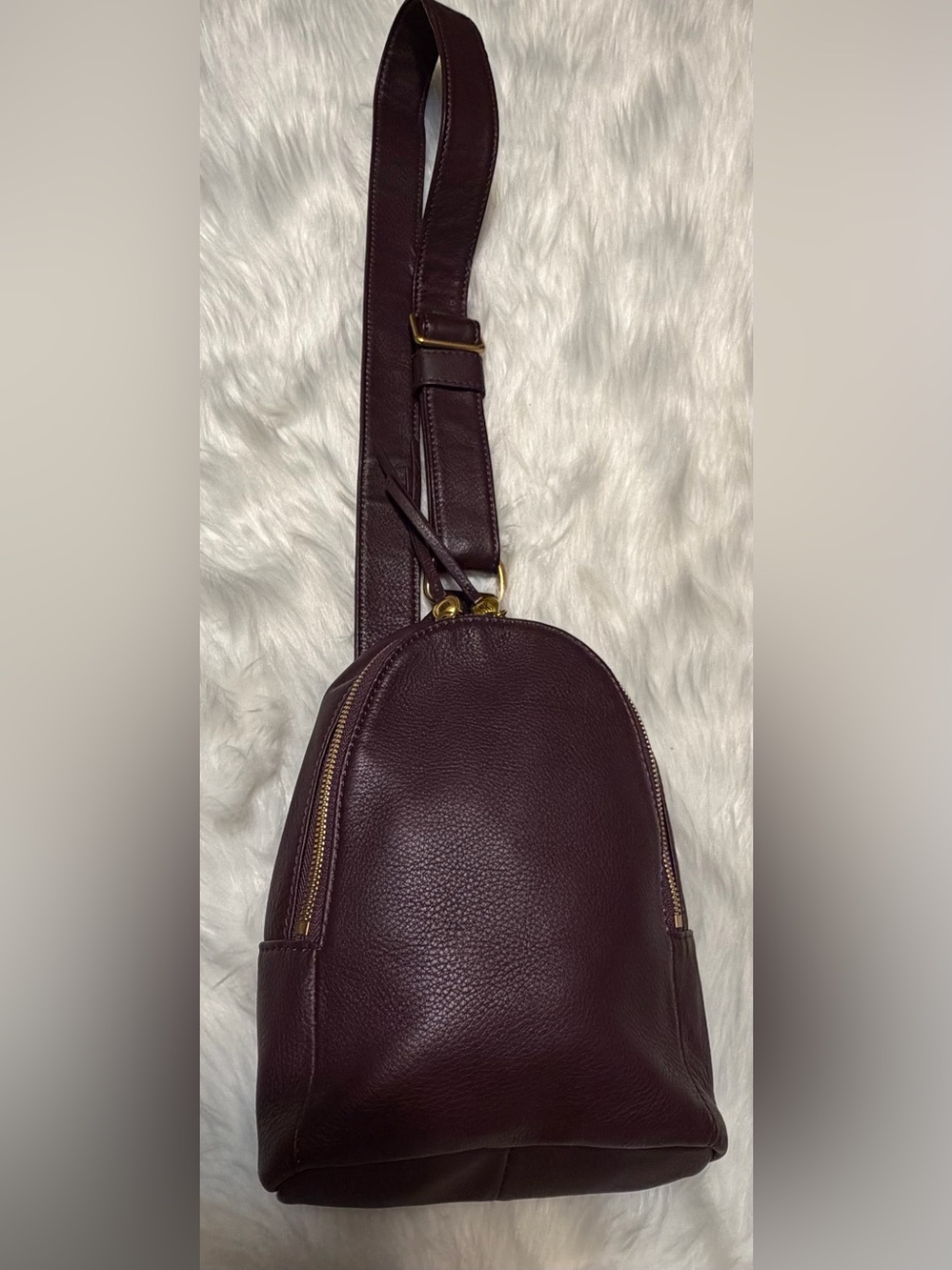 HOBO Fern Sling Mulberry Glaze Leather Crossbody - Picture 6 of 14